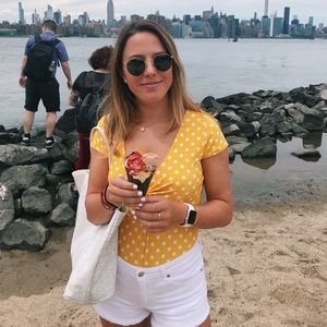 Meet your Posher, Jillian